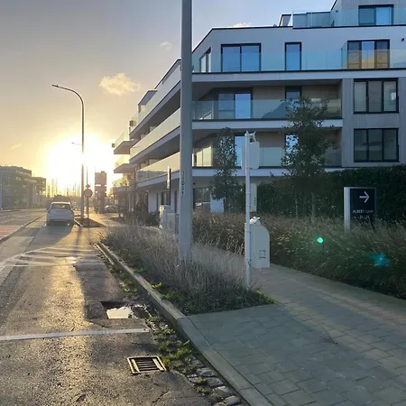 In Koksijde Near Ter Hille Golf, Cleaning Included Apartmán Nieuwpoort