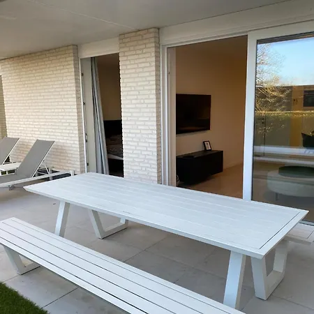 In Koksijde Near Ter Hille Golf, Cleaning Included Apartmán *