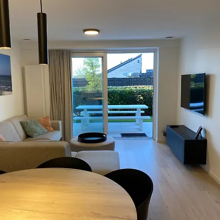 In Koksijde Near Ter Hille Golf, Cleaning Included Apartmán Nieuwpoort