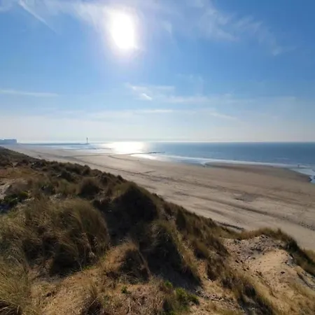 Lägenhet In Koksijde Near Ter Hille Golf, Cleaning Included *